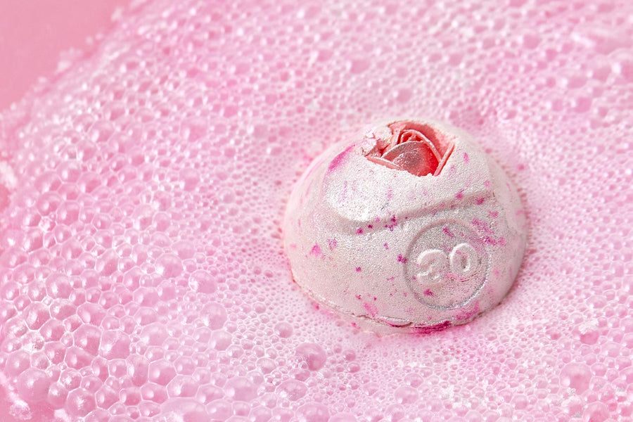 How to use bath bombs, bubble bars, melts and bath oils