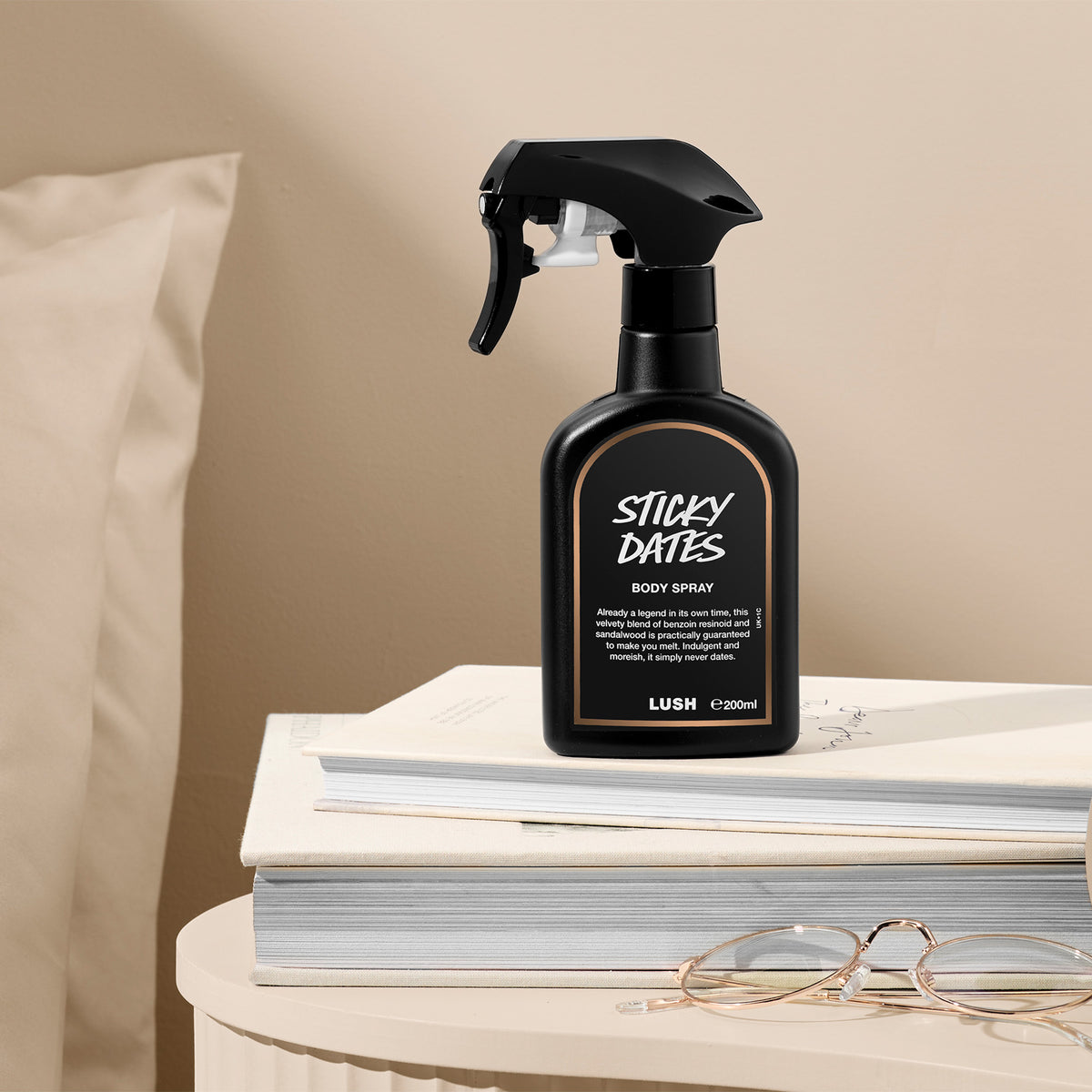 Sticky First Date Sticky Dates – LUSH Hellas