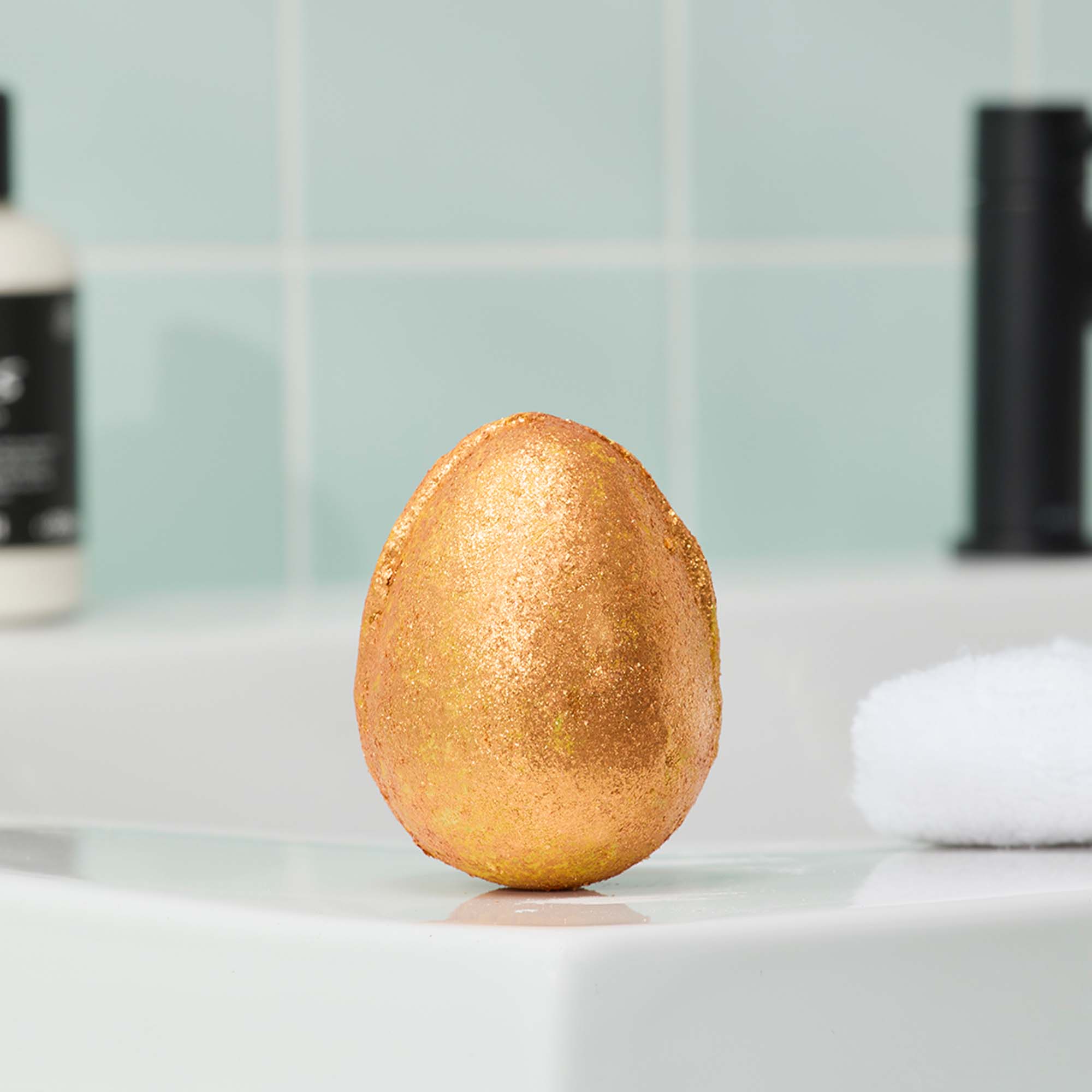 Golden Egg – LUSH Hellas