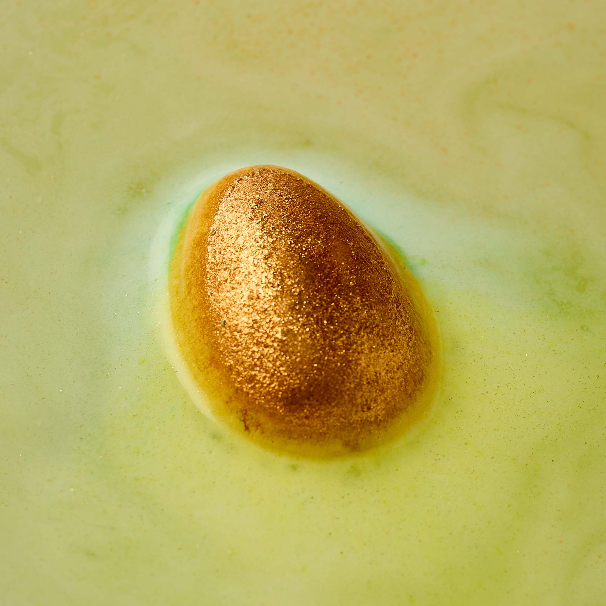 Golden Egg – LUSH Hellas